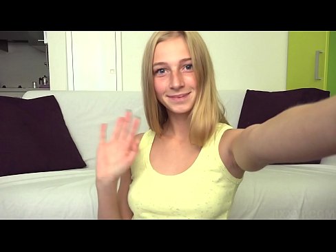 ❤️ Aspertuta nagoenean alferrak masturbatzen dut nire pussy arrosa ️❌ Sexu bideoa gugan ❌️